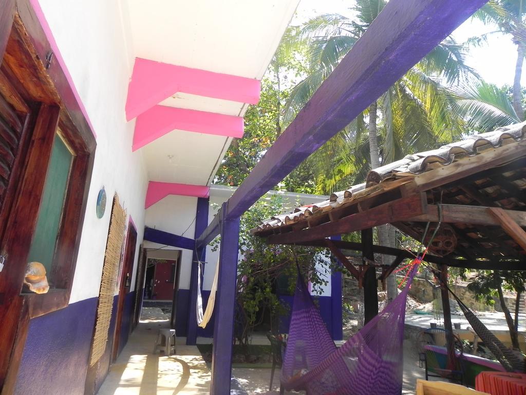 El Almendro Hotell Puerto Ángel Exteriör bild